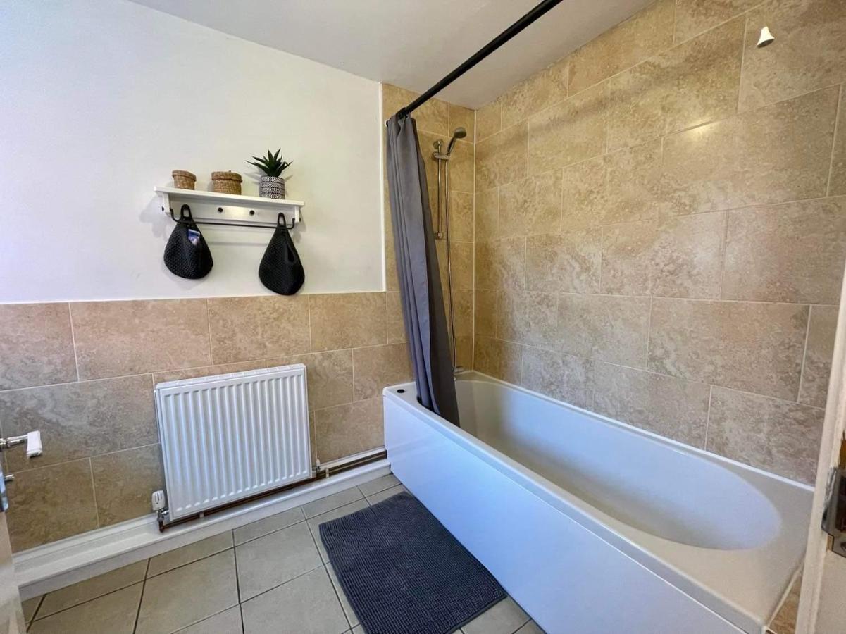 Spacious 3 Bedroom Retreat For Professionals Kingston upon Hull Exteriér fotografie
